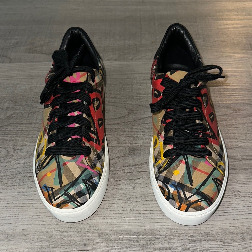 Burberry Women’s Westford Graffiti Logo Print Vintage Check Lace Up Sneakers - Picture 2 of 6